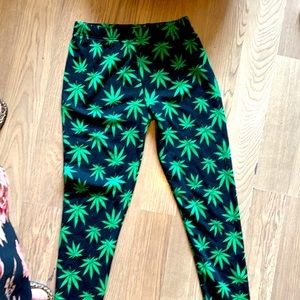 Weed tights